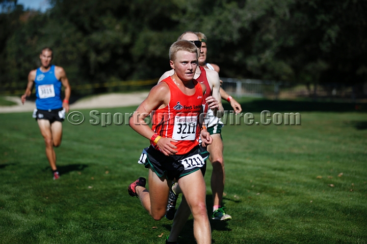 2014StanfordCollMen-195.JPG - College race at the 2014 Stanford Cross Country Invitational, September 27, Stanford Golf Course, Stanford, California.